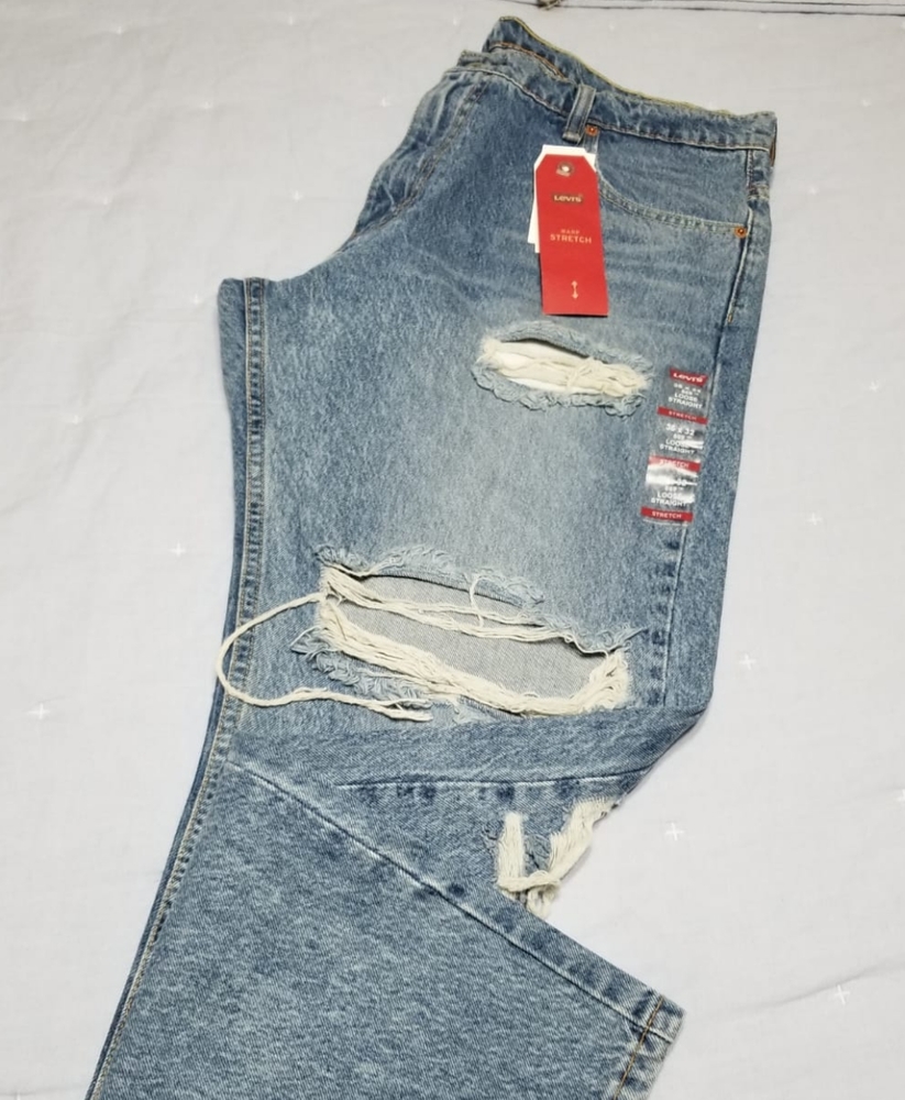 Levi's Jeans - Picture 2 of 2